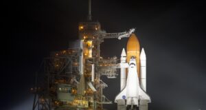 Discovery auf dem Launchpad seines 39. Flugs 2011
