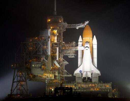 Discovery auf dem Launchpad seines 39. Flugs 2011